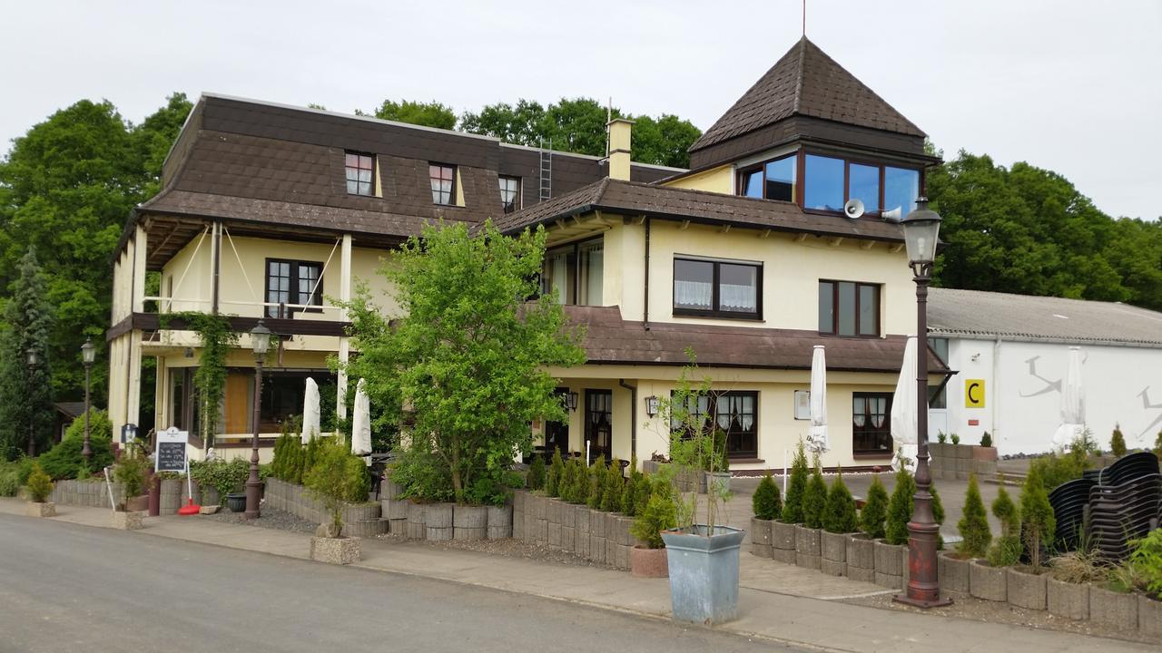 Landhotel Zum Doppeldecker 基兴 外观 照片