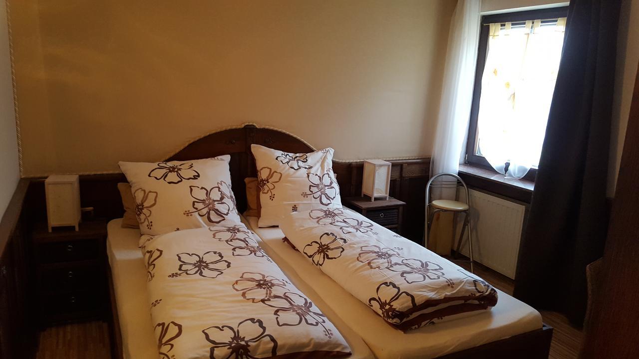 Landhotel Zum Doppeldecker 基兴 外观 照片